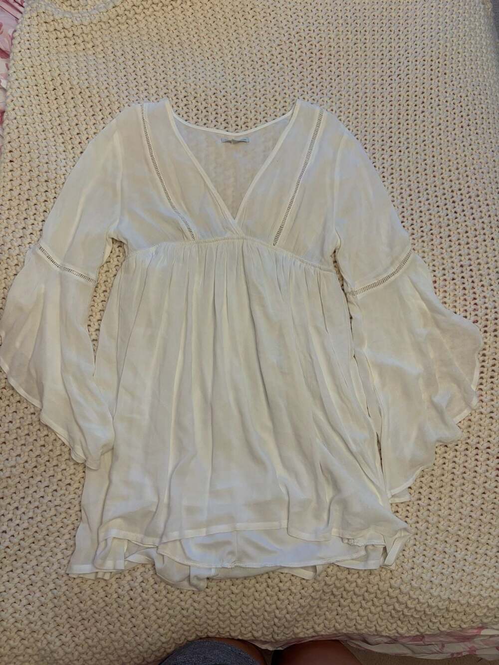 Charlotte Russe White V-Neck Bell Sleeve Tunic Dress